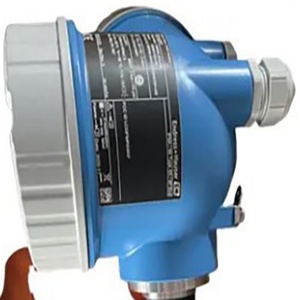 Transmetteur de niveau radar Endress+Hauser FMR56 100 % original - Portée 30 m, précision 3 mm, en aluminium pour la mesure de solides en vrac - Product Image 1