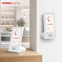 Écran publicitaire LCD compact de comptoir pour affichage numérique de bureau, idéal pour les comptoirs de magasin et les réceptions