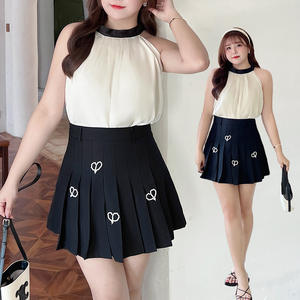 กระโปรงทรงเอเอวสูงสีดำรุ่น Runqi N8140 แต่งระบายจีบประดับมุกสำหรับผู้หญิงไซส์พลัส สีพื้น ผลิตจากเส้นใยวิสโคส - Product Image 1