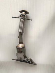 Système d'échappement automobile à montage direct, collecteur de catalyseur à trois voies pour Focus 2.0L 2012-2018 4 cylindres Euro VI en acier inoxydable - Product Image 3