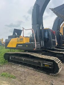 รถขุดมือสอง 30 ตัน VOLVO EC300 เครื่องจักรขุดไฮดรอลิกสำหรับงานหนัก รถขุดตีนตะขาบสำหรับงานเหมือง ขายดี เครื่องยนต์ Volvo Penta พร้อมหัวเจาะ - Product Image 3