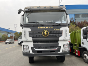 Camion-citerne Shacman X3000 6x4 10 roues haut de gamme pour charges lourdes avec distributeur de carburant 20000L-25000L - Product Image 6