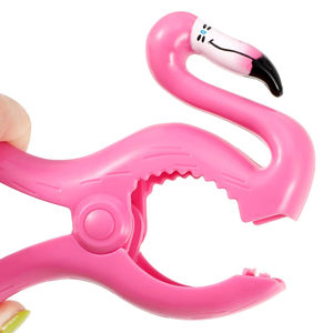 Clips <span class=keywords><strong>de</strong></span> <span class=keywords><strong>serviette</strong></span> <span class=keywords><strong>de</strong></span> <span class=keywords><strong>plage</strong></span> créatifs <span class=keywords><strong>de</strong></span> fabrication professionnelle pince <span class=keywords><strong>de</strong></span> chaise <span class=keywords><strong>de</strong></span> <span class=keywords><strong>plage</strong></span> portable amusante - Product Image 5