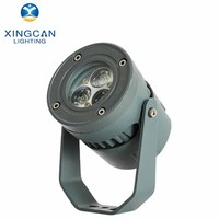Projecteur LED extérieur pour cour et aménagement paysager, avec support en aluminium, variateur PWM personnalisable, étanche IP65, options de puissance 3W-36W