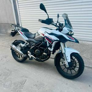 รถมอเตอร์ไซค์ TRK251 249 ซีซี รุ่น Adventure พร้อมไฟ LED เต็มระบบ หน้าปัดดิจิตอล ใช้เชื้อเพลิงเบนซิน - Product Image 4