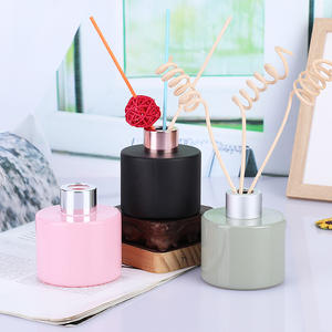 Diffuseur d'aromathérapie sans feu multicolore de 100ml Bouteille en verre de rotin Art Déco Design vide pour la décoration intérieure Parfum - Product Image 5