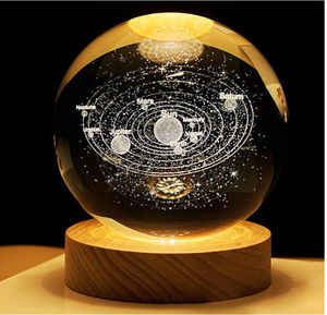Lampe de <span class=keywords><strong>nuit</strong></span> 3D Art Science Planète Gravée, LED blanc chaud à intensité variable, base en bois, boule de cristal Système Solaire, idéale pour les cadeaux - Product Image 2