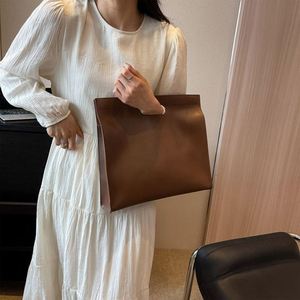 Bolso de Mano Grande de Cuero PU 2025, Bolsos de Mano Premium para Hombre y Mujer con Cierre Magnético - Product Image 6