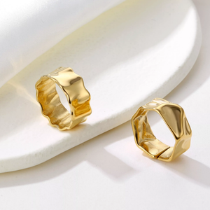 Zierlicher 18 Karat vergoldeter klassischer unregelmäßiger konkaver und konvexer Wellen <span class=keywords><strong>ring</strong></span> Offener verstellbarer Edelstahl <span class=keywords><strong>ring</strong></span> für Männer und Frauen - Product Image 4
