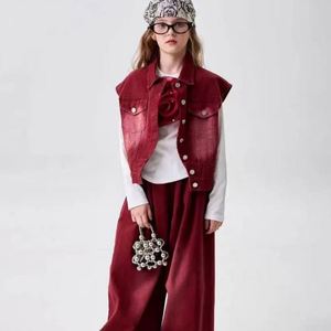 Conjunto <span class=keywords><strong>de</strong></span> Tres Piezas <span class=keywords><strong>de</strong></span> Pantalones, Otoño e Invierno, Nuevo <span class=keywords><strong>Chaleco</strong></span> Rojo Retro, Pantalones Anchos <span class=keywords><strong>de</strong></span> Pierna Ancha con Flores Tridimensionales y Mangas Largas - Product Image 2