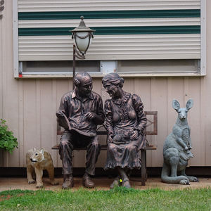 Figura cuadrada moderna para exteriores, estatua de bronce de amor para pareja, abuela y abuela, estatua de bronce <span class=keywords><strong>a</strong></span> la venta - Product Image 1
