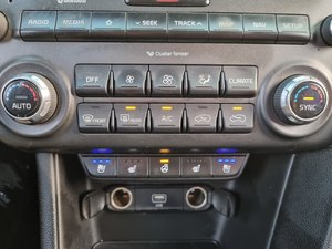รถยนต์เกาหลีปี 2019 สีขาว ยี่ห้อ Sportage รุ่น The Bold เครื่องยนต์ดีเซล SUV ไฟท้าย LED ระบบ LDWS เครื่องปรับอากาศอัตโนมัติ เบาะนั่งแบบมีระบบระบายอากาศและทำความร้อน พร้อมสปอยเลอร์หลัง - Product Image 5