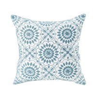 Housse de coussin 100 % polyester brodée de fleurs, style nordique, pour canapé, dossier de chaise, coussin de bureau personnalisé