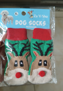 Chaussettes pour animaux de compagnie à thème de Noël : antidérapantes et résistantes aux taches – Chaussettes pour chiens et protège-pattes pour chats – Articles pour animaux de compagnie pour les activités hivernales en plein air - Product Image 6