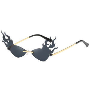 <strong>Fashion</strong> Luxury Trending New <strong>Design</strong> Fire Wave Flame Rimless Sun <strong>Glasses</strong> Wide Side <strong>Party</strong> Women Men Sunglasses - Product Image 2