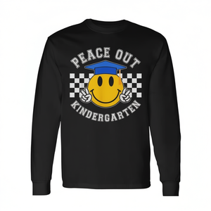 Camiseta de manga larga con cara sonriente de Peace Out Kindergarten, último día de clases - Product Image 2