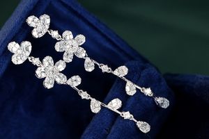 Boucles d'oreilles Xinfly en or blanc 18 carats, design floral, diamants véritables, design intemporel, événements formels, port quotidien, élégantes pour femmes, vente chaude - Product Image 2