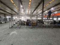 Plateforme de travail mobile industrielle en aluminium personnalisable LT avec escaliers, garde-corps de sécurité, hauteur réglable, roulettes verrouillables, garantie 1 an