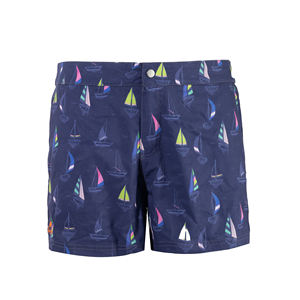 Shorts de bain pour hommes à imprimé voilier marine, taille mi-haute, séchage rapide, décontractés, longueur courte, avec poches et braguette boutonnée - Product Image 1