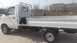Camionnette électrique double cabine KAMA DONGFENG FOTO JMC, 2-5 places, capacité de 1 à 2 tonnes, conduite à gauche (LHD) ou à droite (RHD), véhicule utilitaire léger (VUL) à double cabine, 100% électrique. - Product Image 5