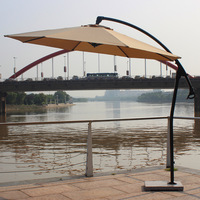 Parasol extérieur commercial parapluie banane en gris anthracite pour cours gymnases hôtels parcs loisirs utilisation
