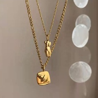 Pendentif chaîne plaqué or 18 carats Dreamshow Vintage, motif visage abstrait canadien personnalisé