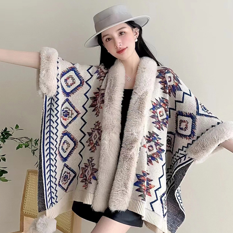 Grosir Western Vintage Navajo gaya musim dingin hangat ukuran bebas mantel bulu kasmir jubah selendang wanita ponco wanita