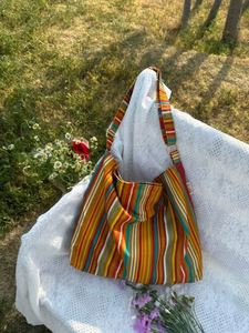 Grand sac fourre-tout à bandoulière en toile de coton rayée, sac de shopping grande capacité, sac à main portable tendance et élégant pour femmes - Product Image 3