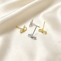 Boucles d'oreilles clous en laiton plaqué or avec nœud papillon en argent 925, forme ailes, tendance pour fête ou cadeau d'anniversaire