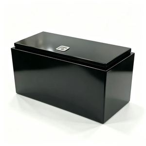 Armoire à outils minimaliste en acier noir avec serrure à clé, boîte de rangement verrouillable pour l'organisation d'atelier - Product Image 1