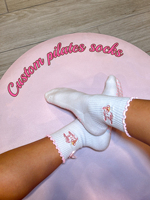 Chaussettes de Pilates personnalisées à faible MOQ, conception rapide, vente en gros, chaussettes de yoga antidérapantes de haute qualité, vente chaude, anti-boulochage, 100 % coton, pour femmes