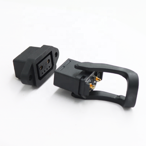 Conector de Batería de Litio 2+4, 30A, con Pines de Señal de Comunicación, para Intercambio de Baterías de Vehículos Eléctricos, Material PA, 5m - Product Image 5