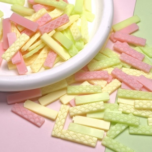 Miniatures en résine en forme de gaufres pour maison de poupée, mini-aliments, breloques pour loisirs créatifs, embellissements Kawaii - Product Image 1