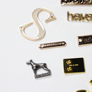 Etiquetas Metálicas Libres de Níquel para Pieles Sensibles, Insignias Hipoalergénicas para Prendas, Cumplen con la Normativa REACH de la UE, Ideales para Ropa de Lujo para Niños - Product Image 2