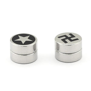 Pendientes <span class=keywords><strong>de</strong></span> Acero Inoxidable con Figura Magnética, Estilo Coreano Simple, para <span class=keywords><strong>Hombre</strong></span> - Product Image 1