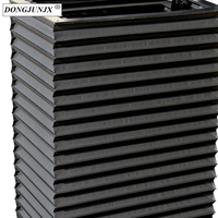 Housse de protection flexible pour machine, type carré, soufflet accordéon