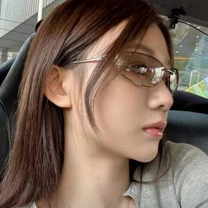 Gafas de Sol Retro de Aleación con Logotipo Personalizado 2025, Gafas de Sol Ovaladas sin Montura Estilo Punk para Mujer, Protección UV400, Estilo Y2K - Product Image 4