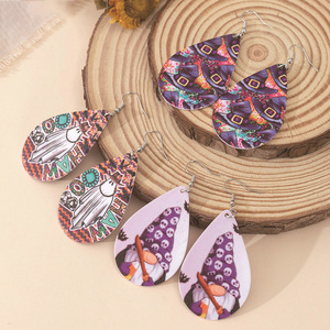 Boucles d'oreilles en acrylique imprimées Halloween pour femmes, design fantômes et crânes de dessin animé, idéales pour les fêtes effrayantes - Product Image 4
