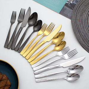 ชุดช้อนส้อมมีดสแตนเลสหนา ด้ามจับทรงสี่เหลี่ยม ชุบทอง ลายตอก สำหรับงานแต่งงาน โรงแรม ขายส่ง - Product Image 2