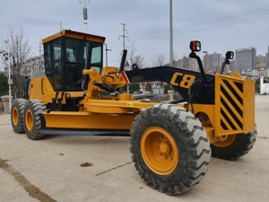Motoniveladora de Alta Calidad de 210 CV, Modelo STG210C-8, en Venta - Product Image 5
