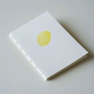 Carnet à couverture rigide en cuir Mymoonpie avec reliure coptique, couverture artistique personnalisée, papier recyclé A5/A4, reliure cousue pour étudiants et créatifs - Product Image 1