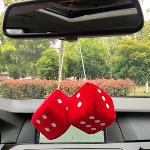 Pendentif en peluche Fuzzy Dice, ornement doux et rembourré pour la décoration intérieure du véhicule, suspendoirs pour rétroviseur de voiture - Product Image 1