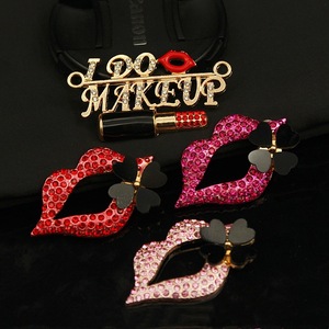 Lippenstift-Lippen Handyhülle DIY-Zubehör Diamantbesetzte Lippenform-Anhänger Schuh-Auto-Lüftungsdekoration Beauty-Style Handwerk Metall - Product Image 2