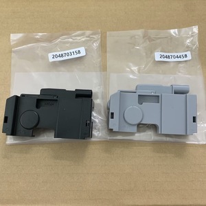 ตัวล็อคฝากระโปรงหน้ารถเมอร์เซเดส W204 รุ่น 2048703158 สีดำด้านซ้าย รุ่น 2048704458 สีเทาด้านขวา ระบบล็อคกลาง - Product Image 4