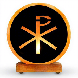 Lampe de sel de l'Himalaya artisanale de haute qualité, très appréciée, avec signe Chi Ro personnalisable au toucher réel pour la guérison et la méditation - Product Image 1