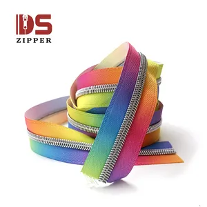 Größe 5 großhandel phantasie farbe beliebte in 2020 beste verkäufer regenbogen typ nylon zipper durch die hof