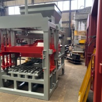 Machine de fabrication de briques en béton hydraulique QT4-15, presse à blocs automatique pour la production de pavés creux et de blocs pleins