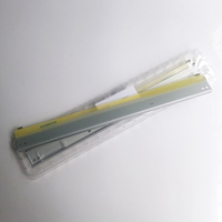 Lame de nettoyage de tambour d'origine pour BP-M4552R 4582D 5552R 5582D 4552 4582 5552 5582 DUNT-1336DSZZ pour pièces détachées de photocopieur