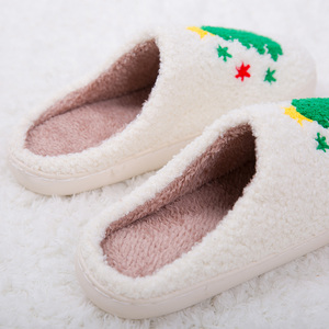 Chaussons d'intérieur de Noël en fausse fourrure croisée floue pour la maison en polaire fabricant pour femmes/couple/homme - Product Image 5