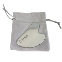 Gua sha pour lèvres en acier inoxydable personnalisé, grattoir pour le corps Gua Sha en métal en forme de lèvre de vente chaude